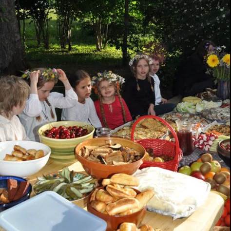 Latvian Food, Midsummer Festival, Slavic Core, Slavic Aesthetic, Childhood Aesthetic, Wedding Dress Cake, East Europe, European Culture, My Culture