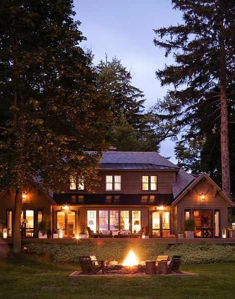 Thom Filicia’s Skaneateles Lake House Exudes Rustic Simplicity Skaneateles Lake, Easy Fire Pit, Rustic Lake Houses, Deck Fire Pit, Rustic Fire Pits, Outdoor Fire Pit Designs, Lakefront Living, Thom Filicia, Rustic Luxe