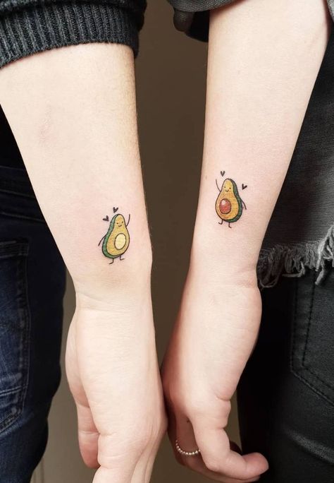 cute avocado matching tattoo © tattoo artist Stephanie Tomschitz 💕💕💕💕💕 Avocado Tattoo, Small Matching Tattoos, Tattoo Placements, Matching Best Friend Tattoos, Couple Matching Tattoo, Palm Tattoos, Couples Tattoo Designs, Matching Couple Tattoos, Friendship Tattoos