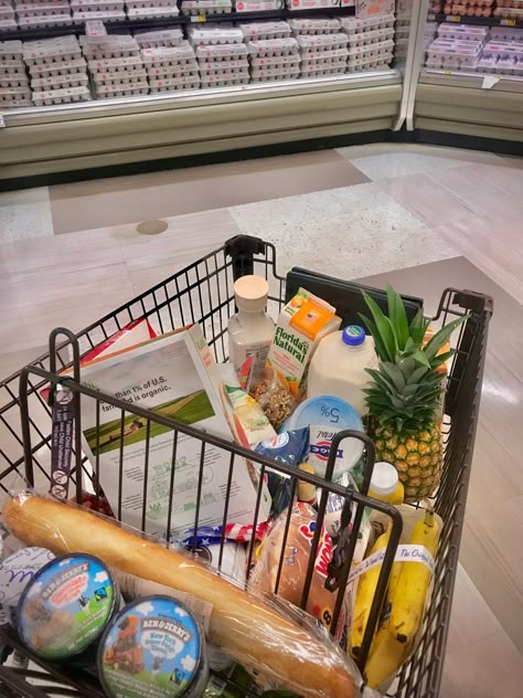 Shopping Aesthetic Grocery, Grocery Store Snapchat Story, Healthy Food Shopping Aesthetic, Groceries Shopping Aesthetic, Grocery Store Shopping Aesthetic, Grocery Shopping List Aesthetic, Walmart Shopping Aesthetic, Shopping Market Aesthetic, Grocery Shop Aesthetic