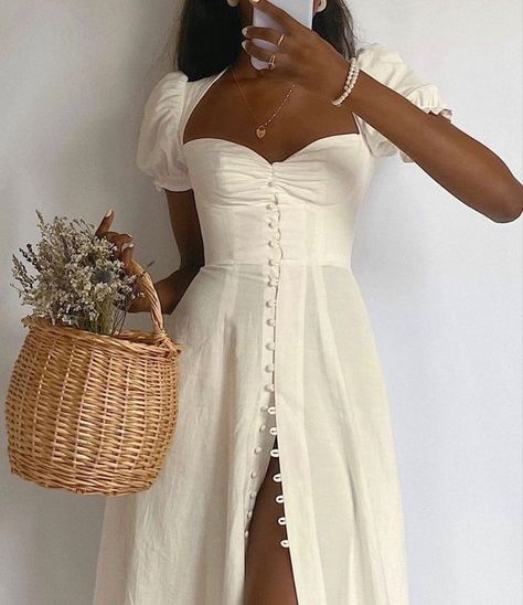 cute white summer dress #summerootd #style Era Victoria, Summer Dress Trends, Dresses Aesthetic, Cottagecore Fashion, Vestidos Vintage, Blonde Bobs, Puff Sleeve Dresses, Summer Party Dress, White Dress Summer