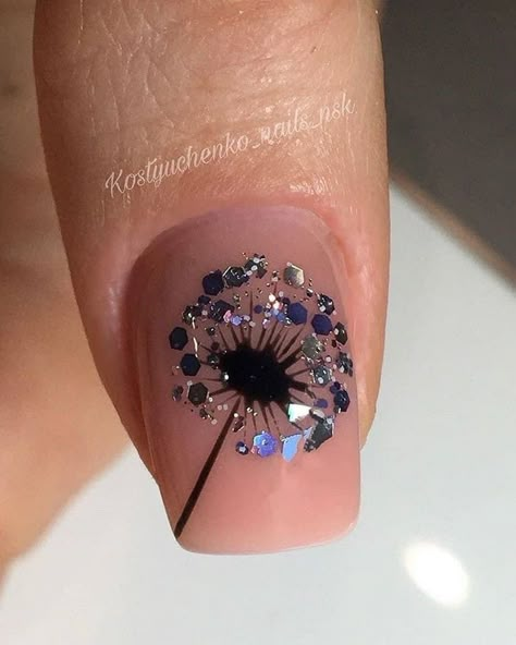 Dragonfly Nail Art, Unghie Nail Art, Nail Blog, Nail Art Designs Diy, Glamorous Nails, Nail Art Designs Videos, Beautiful Nail Designs, Gel Nail Designs, Floral Nails