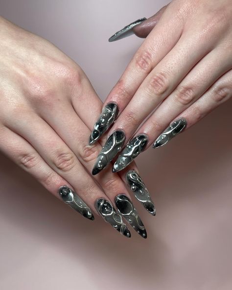 Nails that could’ve been on the set of Dune 🤩⛓️ 🦸🏻‍♀️ Artist: Michela 💅🏻 Service: @cjsupplyau Acrylic in “Marshmallow ” 💕 Design: Boujee AF Set #cjartistry #nailsalonsydney #asseenon #clients #nailtransformation #sydneynails #sydneynailsalon #cjartistrygirls #3Dnails #almondetto #cybercore #chromenails Sci Fi Nails, Dune Nails, Cybercore Nails, Cyberpunk Nails, Marshmallow Design, Art Cyberpunk, Chrome Nails, 3d Nails, Nail Salon