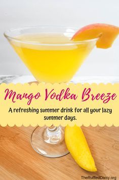 Mango Ciroc Drink Recipes, Mango Vodka Cocktail, Mango Nectar Cocktail, Mango Vodka Drinks, Mango Cocktail Recipes, Mango Martini Recipe, Cookout Drinks, Alcoholic Drinks Vodka, Mango Martini