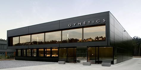 Modern Warehouse Design Exterior, Factory Facade Design, Front Building Design, Car Showroom Design, Modern Warehouse, Gym Design Interior, Metal Building Designs, Commercial Design Exterior, Factory Architecture