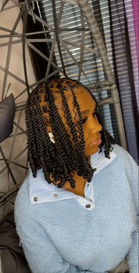 Twist Bob Hairstyles For Black Women, Weave Twist Hairstyles Black Women, Short Invisible Locs With Curls, Island Twist Shoulder Length, Twist Hairstyles For Black Women Short, Island Twists Short, Bob Island Twist, Short Island Twist With Curls, Double Twist Hairstyles