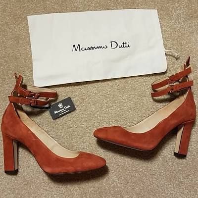 burnt orange block heels Burnt Orange Shoes, Orange Block Heels, Burnt Orange Heels, Burnt Orange Fashion, Massimo Dutti Shoes, Orange Accessories, Burnt Orange Weddings, Orange Heels, Orange Velvet