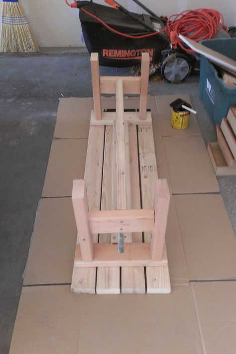 Does it annoy you when you are looking through pinterest and you see a great picture that says something like "plans to make this _____ for... Build A Bench, Diy Bank, Into The Wood, Bench Plans, Diy Bench, Woodworking Bench, Into The Woods, Wood Bench, Outdoor Bench