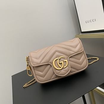 GG Marmont matelassé super mini bag Dusty Pink 476433 - 16.5 x 10 x 4.5cm Gucci Marmont, Gg Marmont, Luxury Goods, Dusty Pink, Mini Bag, Gucci, 10 Things, Pink, Quick Saves