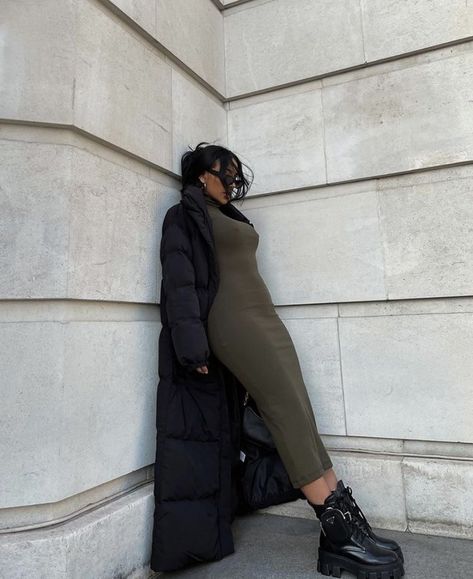 All Black Autumn Outfit, Tjmaxx Outfits, Kylie Jenner Winter Outfits, 21 Year Old Outfits, Chill Outfits Winter, Outfits Boujee, Baddie Winter Fits, Dress Winter Outfit, Style Kylie Jenner