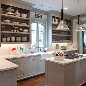 Gray Cabinet Paint Colors - Transitional - kitchen - Benjamin Moore Gettysburg Gray - Fitzgerald Construction Light Grey Kitchen Cabinets, Light Grey Kitchens, Серая Кухня, Beautiful Kitchen Designs, Casa Country, Gray Cabinets, Farmhouse Kitchen Cabinets, Interior Vintage, Kitchen Colour Schemes