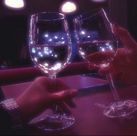 Wine Purple Aesthetic, Purple Wine Aesthetic, Weird Vibes, Maroon Aesthetic, 80s Interior, Screen Aesthetic, House Of Balloons, Chaotic Academia, Wine Down