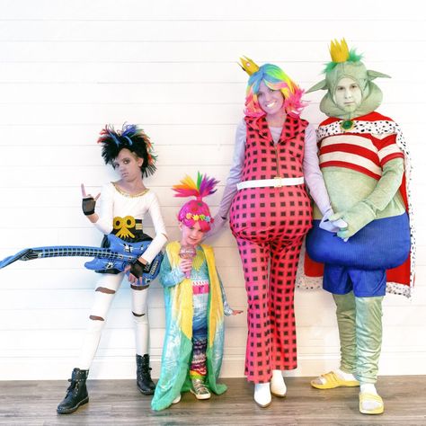 Halloween Costumes Family of Four Halloween Costumes Family Of Four, King Gristle, Poppy Halloween Costume, Troll Halloween Costume, Elsa Halloween, Poppy Costume, Queen Barb, Diy Halloween Costume Ideas, Queen Poppy