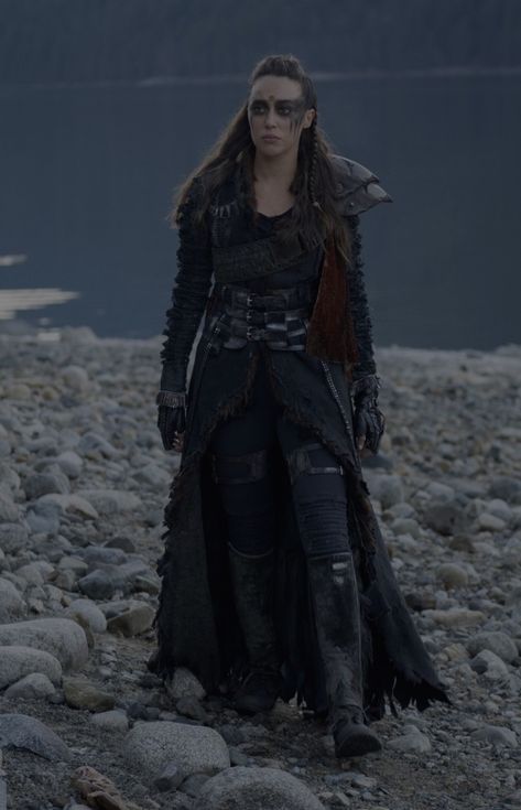 The 100 Outfits, Lexa Cosplay, Lexa Kom Trikru, Lexa The 100, Reference Board, Viking Dress, Cosplay Inspo, House Of Dragons, Halloween 2024