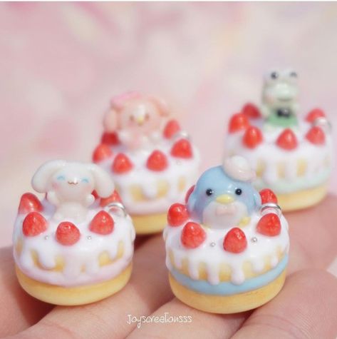 Clay Ideas Kawaii, Cute Lil Clay Things, Clay Art Kawaii, Clay Kawaii, Kawaii Polymer Clay, Soft Clay Art, Cute Polymer Clay Kawaii, Soft Clay Ideas, Kawaii Clay