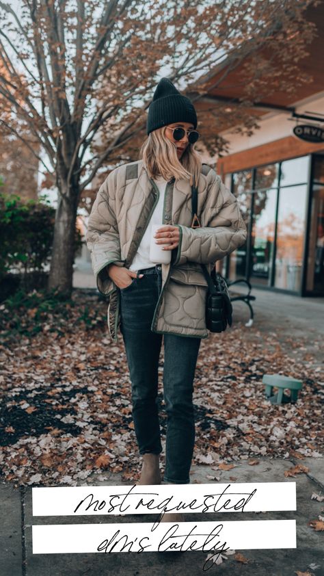 Most Requested DM’s lately Sam Edelman Boots Outfit, Sam Edelman Laguna Chelsea Boot, Laguna Chelsea Boot, Chelsea Boot Outfit, Becky Hillyard, Type Of Flooring, Chelsea Boots Outfit, Fall Winter Capsule Wardrobe, Cella Jane