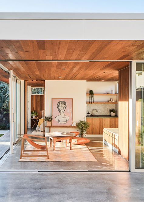 Kitchen Rustic, Interior Minimalista, Shed Homes, Granny Flat, House Architecture, Modern Architecture House, Australian Homes, Mid Century Modern House, Mid Century House