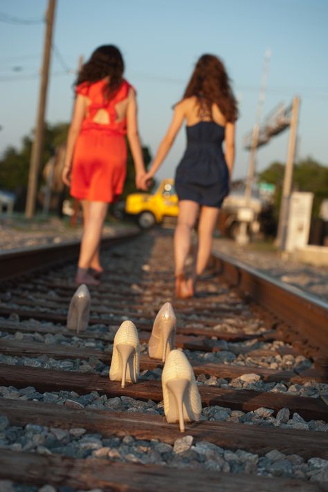 you and Lo walking hand in hand, leaving your shoes behind...but I'm thinking possibly you guys walking into the beach or lake or only for engagement instead of senior. Contacts Aesthetic, Iphone Contacts, Poses Prom, Couples Pfp, Pfps Couple, Couples Prom, Walking Hand In Hand, Couple Pfps, Bff Photography