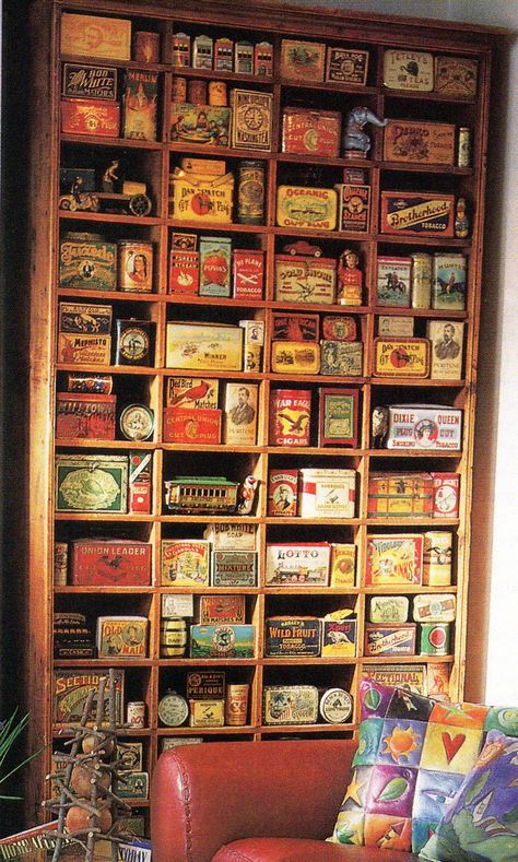 tons Vintage Tin Collection, Tea Tin Display, Decorating With Vintage Tins, Vintage Tin Display, Vintage Collection Display Ideas, Tea Shelf Display, Tin Boxes Ideas, Tea Shelf, Old Tins