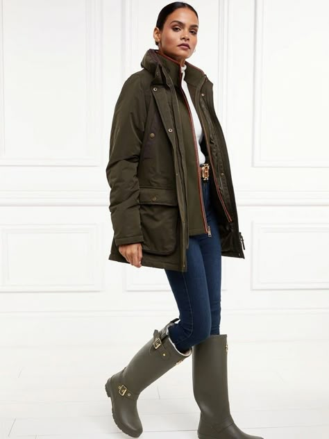 English Country Fashion, Countryside Outfit, Countryside Fashion, British Country Style, Rain Parka, Fleece Gilet, Holland Cooper, Country Style Outfits, English Country Style