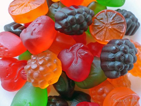 Gummy Fruit Freakshakes Recipe, Rethink Your Drink, Jelly Gummies, Kristina Webb, Rainbow Treats, Healthy Energy Drinks, Energy Smoothies, Candy Drinks, Sugar Candy