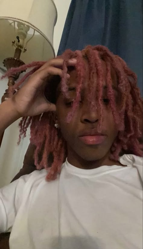 Pink And Blonde Dreads Men, Pink Dreadheads, Pink Dreads Men, Blonde And Pink Dreads, Pink Hair Guy, Pretty Dreads, Aesthetic Fashion Men, Dyed Dreads, Pink Dreads