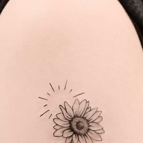 Crona Tattoo · Botanical Tattoo 🌷 on Instagram: "Sometimes the simplest tattoos convey the strongest message. This sun and sunflower tattoo represents the warmth and positivity of the sun and the resilience and loyalty of the sunflower 🌻🌞 ———————————————— 🌸Flower Tattoo 👯‍♀️Feminine Tattoo 🖋Fine line Tattoo 📏Custom Tattoo 〰️〰️〰️〰️〰️〰️〰️〰️〰️ :-Instagram Dm for enquiry-:❤️" Sun Flower Tattoo Designs For Women, Daisy And Sun Tattoo, Sunshine And Sunflower Tattoo, Half Sunflower Half Sun Tattoo, Sweetest Of The Sunflowers Tattoo, Sunshine Sunflower Tattoo, Ray Of Sunshine Tattoo, Rays Of Sunshine Tattoo, Flower And Sun Tattoo