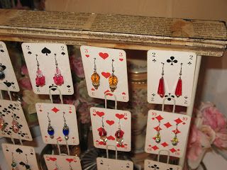 Craft Show Earring Display, Diy Earring Display, Earring Display Diy, Earring Card Display, Jewelry Booth, Craft Show Booths, Earring Displays, Jewerly Displays, Craft Booth Displays