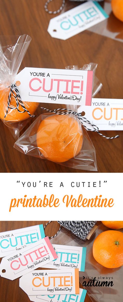 Great healthy option for a Valentine's Day treat! Free printable "you're a cutie" Valentines are an easy candy free alternative kids will love. Healthy Valentines, Valentinstag Party, Happy Hearts Day, Printable Valentines Cards, Preschool Valentines, Printable Valentine, Valentines Day Food, Valentines Printables Free, Valentines Day Treats