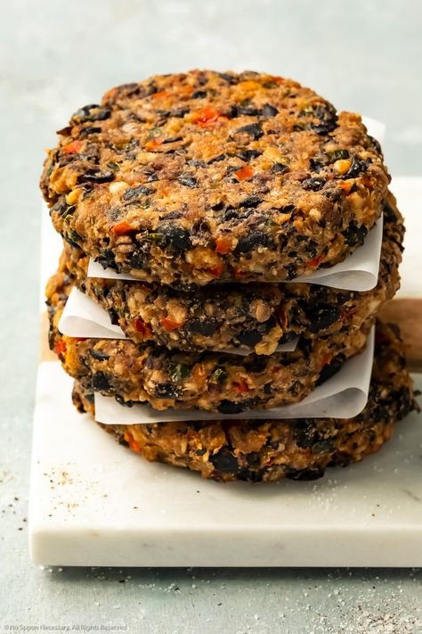 Black Bean Burger Patties, Meatless Patty Recipes, Bean Burger Patties, Vegetarian Black Bean Burger, Black Beans Patties, Veggie Bean Burgers, How To Make Black Bean Burgers, Black Beans Burgers, Black Beans Burger