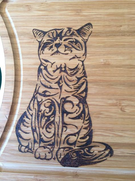 Cat Wood Engraving Tools, Wood Burning Tips, Wood Burning Pen, Pyrography Ideas, Wood Burning Stencils, Wood Burning Projects, Wood Burn Designs, Pyrography Patterns, Woodburning Projects