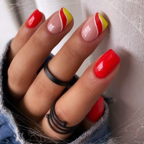 Short Red And Yellow Nails Short Almond Nails Autumn, Oval Nails Pastel, Summer Acrylic Nails Ombre, Nails Designs Oval, Almond Nails Autumn, Acrylic Nails Short Coffin, White Nails Gel, Gel Nails Matte, Glitter Nails Pink