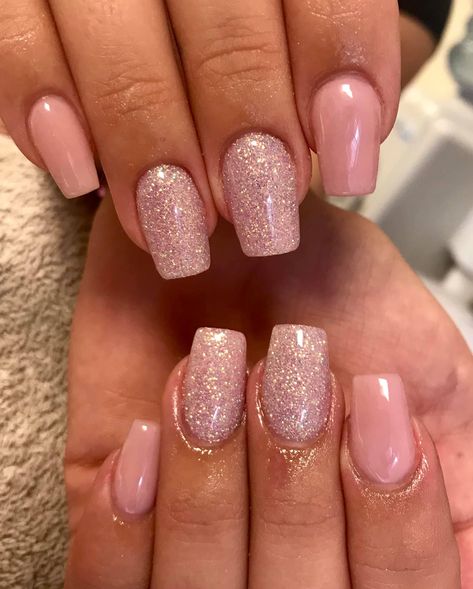 2 Glitter Accent Nails, Accent Glitter Nail, Soft Pink Nails Acrylic Short Glitter, Pink Gliterry Nails Short, White Nails With Light Pink Design, Light Pink And Rose Gold Nails, Blush Pink Glitter Nails, Light Pink Rose Gold Nails, Light Pink And Glitter Nails