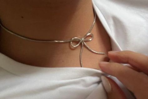 Bow Choker, Smink Inspiration, Dope Jewelry, Funky Jewelry, Jewelry Lookbook, Girly Jewelry, Jewelry Inspo, Dream Jewelry, Pretty Jewellery