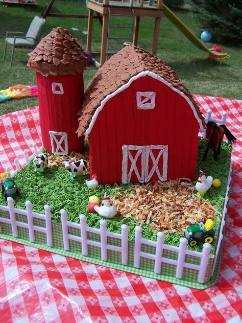 farm cake Farm Birthday Cakes, Barnyard Cake, Barn Cake, Cookie Decorating Kit, Butterfly Birthday Cakes, Farm Cake, Barnyard Birthday, Red Cake, Farm Birthday Party