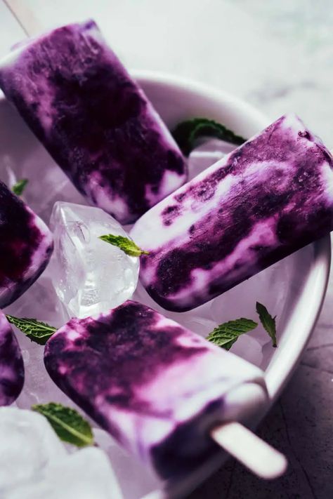 Keto Popsicles, Low Carb Dairy Free, Coconut Popsicles, Keto Approved Foods, Keto Diet Vegetables, Pudding Chia, Vegan Steak, Blueberry Mint, Keto Diet Results