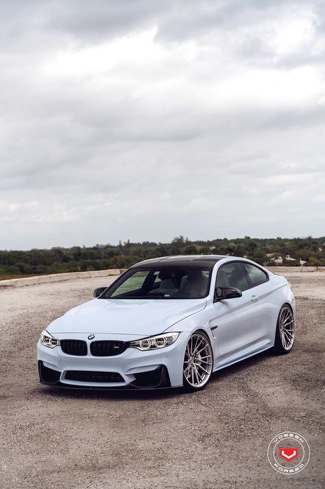 BMW M4 - Vossen Forged - M-X4T - :copyright: Vossen Wheels 2019 - 1018 Bmw Photo, Bmw Wallpaper, Car 2022, Bmw 2014, Ford Jeep, M4 F82, Bmw M Series, F82 M4, Serie Bmw