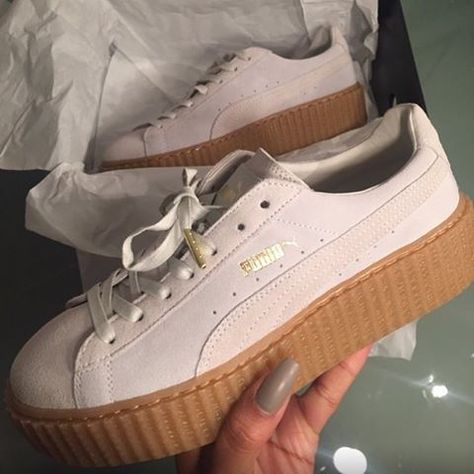 @sherlinanym flexing with the new Puma by Rihanna Creeper "Cloud Pink/Oatmeal" - Would you #rock or #drop em❓ - #LocoKickz Rihanna Creepers, Rihanna Puma, Suede Creepers, Puma Creepers, Puma Rihanna, Puma Fenty, Fenty X Puma, Puma Suede, American Girls