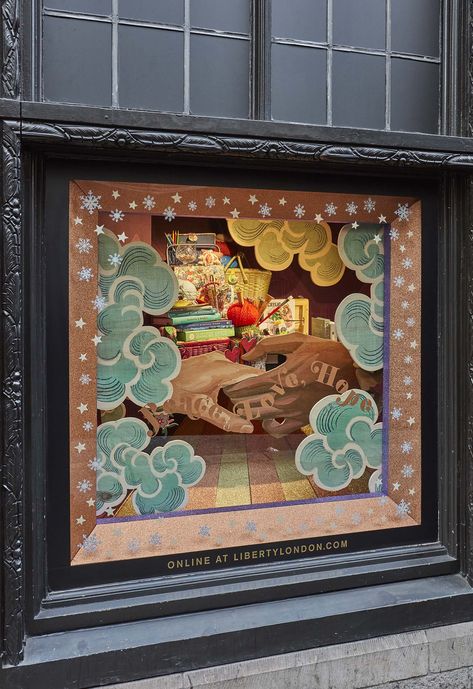 Painted Window Art, Store Window Displays, Visual Merchandising Displays, Christmas Window Display, Window Display Design, A Night At The Opera, Store Windows, Store Window, Shop Window Design