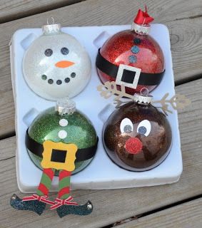 these Christmas ornaments are soooo cute! Ornament Decorating, Diy Christmas Ornaments Easy, Decorating Party, Easy Christmas Diy, Noel Christmas, Xmas Ornaments, Homemade Christmas, Xmas Crafts, Christmas Deco