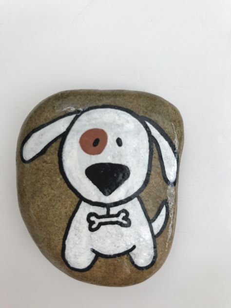 Dog Rocks Painting, Dog Rock Painting Ideas, Dog Stone Painting, Dog Rock Painting, Dog Painted Rocks, Rock Painting Dogs Ideas, Dog Painted Rocks Ideas, Dogs Painted On Rocks, Pug Painted Rock