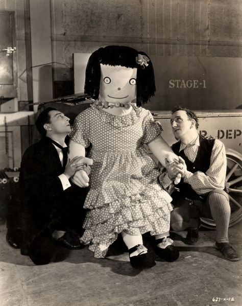 Buster Keaton, Patty Poundcake, and Jimmy Durante Jimmy Durante, Giant Doll, Melvyn Douglas, Joseph Frank, Joan Blondell, Tender Heart, Fnaf Au, Classic Actors, Hollywood Vintage