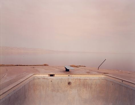 Richard Misrach, Empty Pool, Salton Sea, Diving Board, In The Middle Of Nowhere, San Francisco Museums, Getty Museum, Middle Of Nowhere, Sea Photo