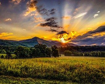 Sunrise Mountain, Sunrise Landscape, Sunrise Pictures, Cades Cove, Image Nature, Mountain Sunset, Great Smoky Mountains National Park, Smoky Mountain National Park, Beautiful Sunrise