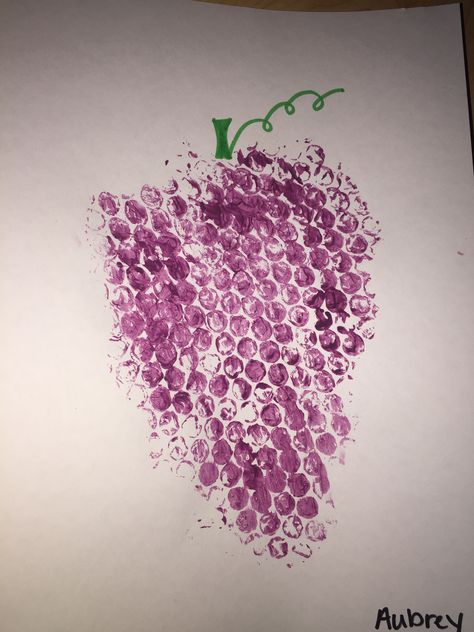 G for grapes craft using bubble wrap Grapes Activity, G For Grapes, Grapes Craft, Juice Crafts, Strawberry Crafts, Cooking Activities, Fruit Crafts, Christian Crafts, Teaching Activities