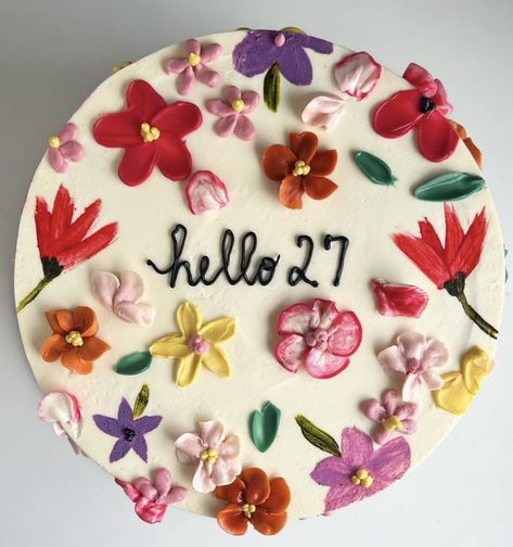 Homemade Decorated Cakes, 27th Bday Party Ideas, August Birthday Cake Ideas, Sweet 26 Party Ideas, 27th Bday Cake, 27 Bday Cake, 24 Birthday Cake Ideas, 26 Cake Birthday, 26th Birthday Cakes