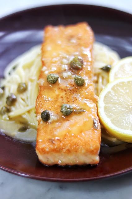 Salmon Piccata Recipe, Salmon Piccata, Quick Salmon, Piccata Recipe, Garlic Butter Salmon, Butter Salmon, Savory Dinner, Easy Salmon Recipes, Salmon Seasoning