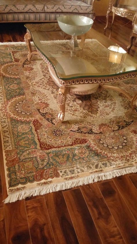 Persian Carpet Living Room, Persian Rug Living Room, Horse Medallion, Blue Persian Rug, Hunting Design, Carpet Stores, Space Bedroom, Silk Carpet, Floral Patchwork