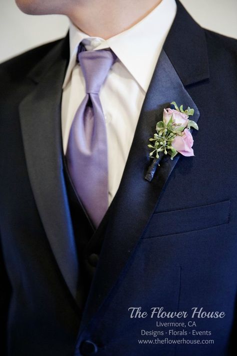 Tangled Wedding Groom, Lavender Groomsmen Attire, Groomsmen Lavender, Lavender Color Wedding, Wedding Flowers Lavender, Groomsmen Attire Black, Purple Groomsmen, Purple Boutonniere, Beauty And The Beast Wedding Theme