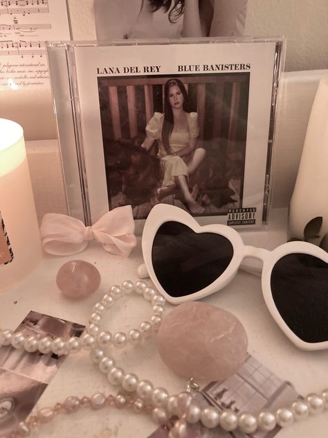 Coquette Widgets Lana Del Rey, Lana Del Ray Pink Aesthetic, Couqutte Aesthetic Lana Del Rey, Coquette Lana Del Rey Core, Coquette Girlblogger, Bailey Bow, Bailey Bow Uggs, Lana Del Rey Love, Lana Del Rey Vinyl